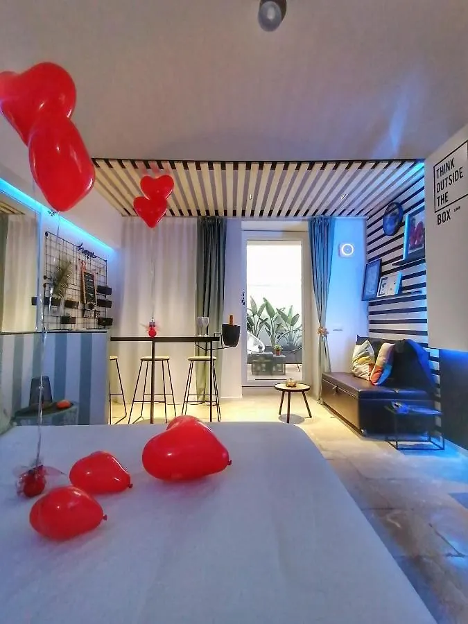 Hello Gorgeous Suite Bari